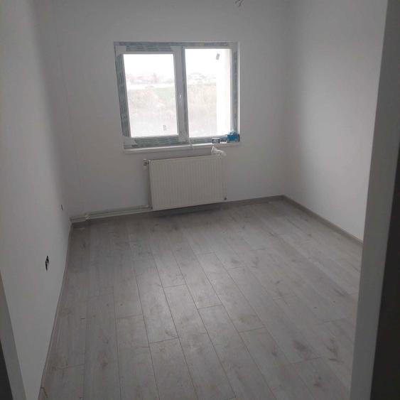 Vand apartament 3 camere - 3