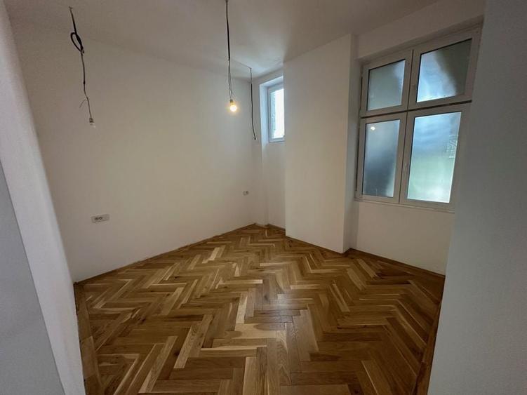 Apartament renovat în clădire istorică - are garaj - 11
