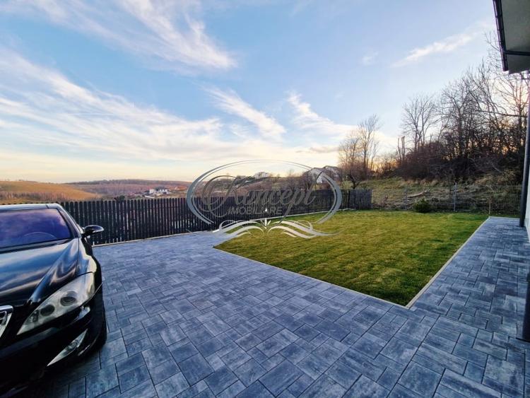 Casa deosebita cu garaj in Feleacu - 8