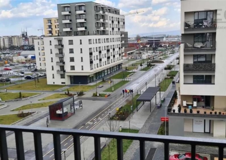 Studio Pietonala Coresi / Loc de parcare / Boxa - 5