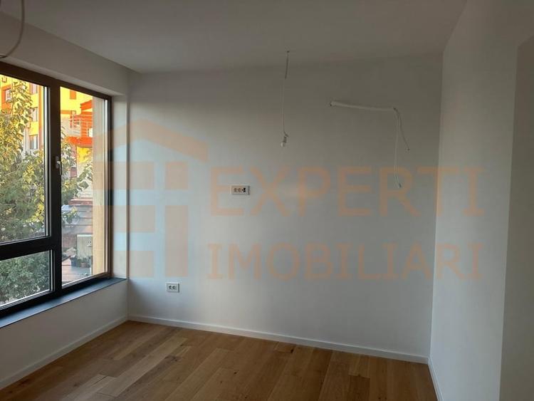 Vila deosebita de vanzare - zona Mamaia Nord pe malul lacului - 8