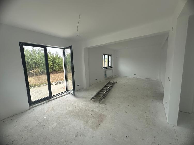 Vila cocheta in Ostratu - mai sunt de vanzare 2 - 36