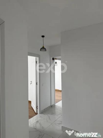 Apartament cu 4 camere decomandat în Tineretului