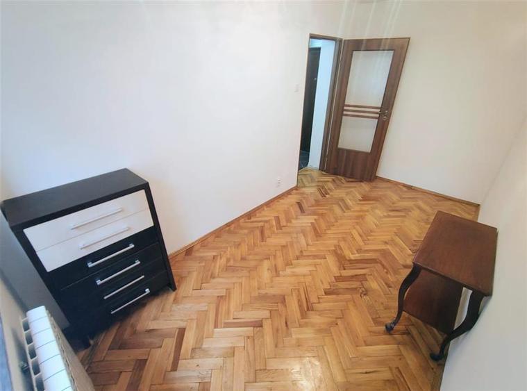 Apartament cu 3 camere decomandat, mobilat în Tudor Vladimirescu