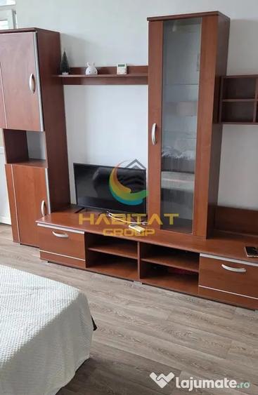 Garsonieră decomandată în Apărătorii Patriei