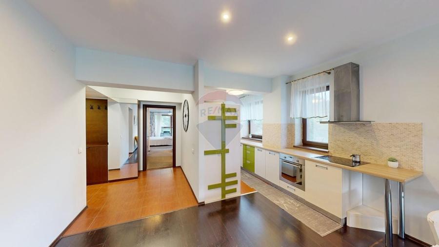 Apartament cu 3 camere decomandat, mobilat în Răcădău