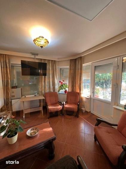 Casă cu 5 camere cu Teren 750 Mp în Central