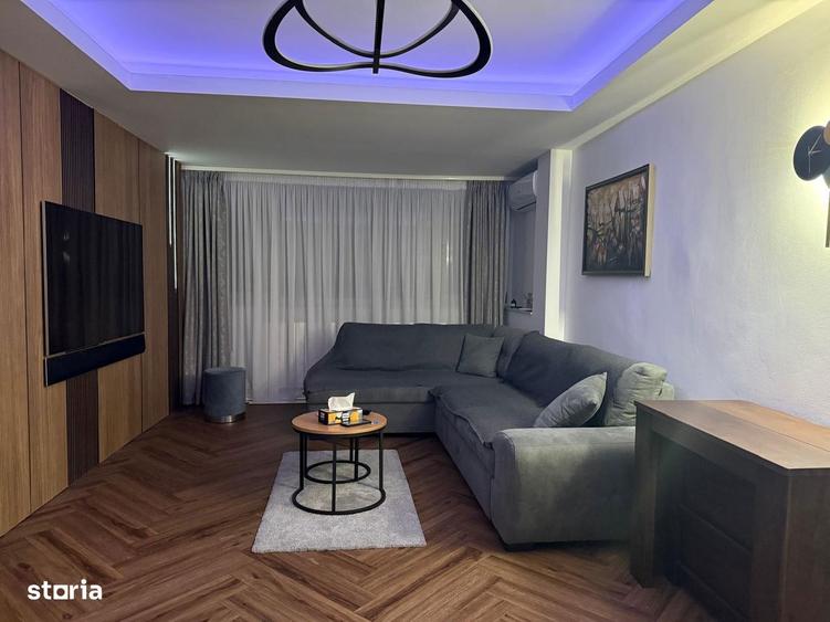 Apartament cu 4 camere, mobilat în Centrul Istoric