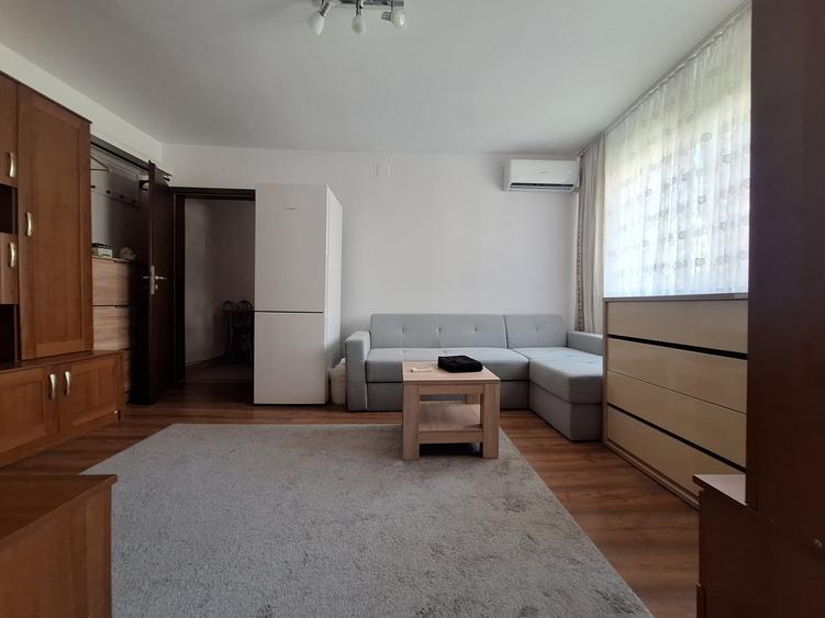 Apartament cu 2 camere nedecomandat, mobilat în Girocului