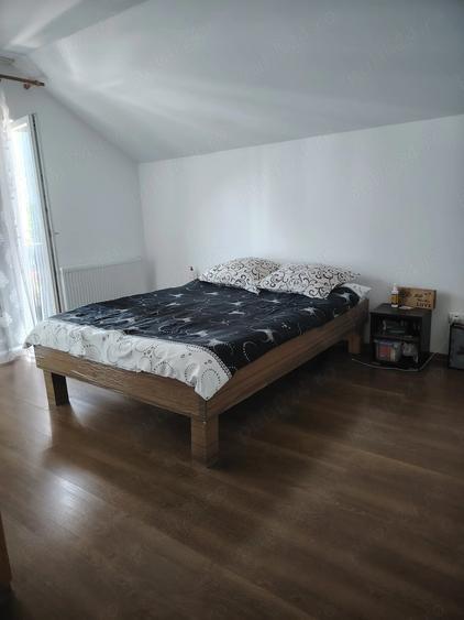 Apartament cu 3 camere decomandat în Dumbrăvița