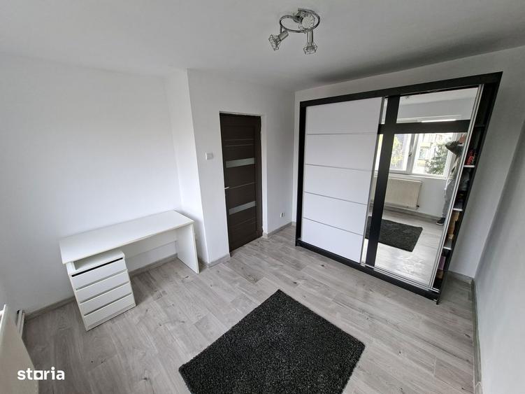 Apartament cu 2 camere decomandat în Săsar
