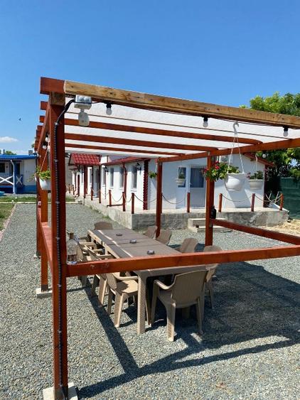 Casă individuală cu 5 camere cu Teren 1790 Mp în Corbu