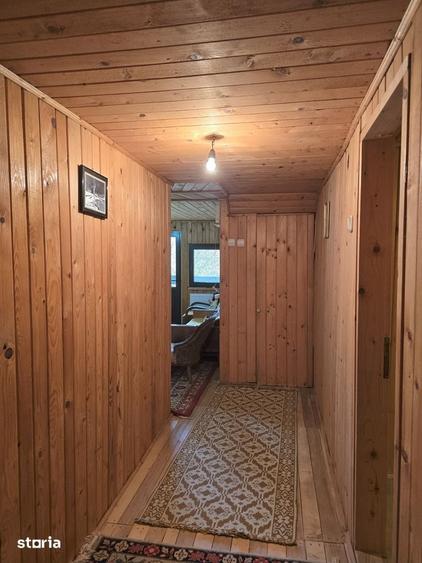Casă cu 7 camere cu Teren 3800 Mp în Central