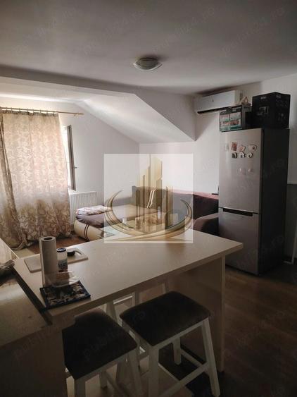 Apartament cu 3 camere semidecomandat, mobilat în Dumbrăvița