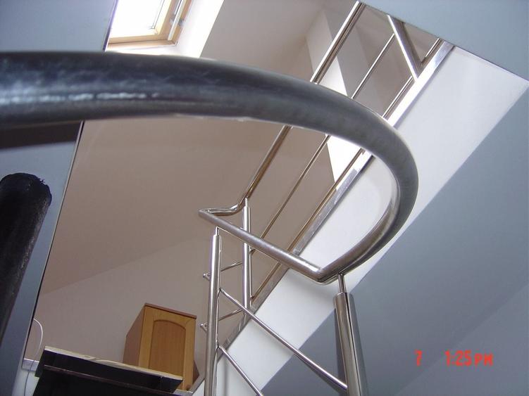 Apartament cu 2 camere semidecomandat, mobilat în Grigorescu