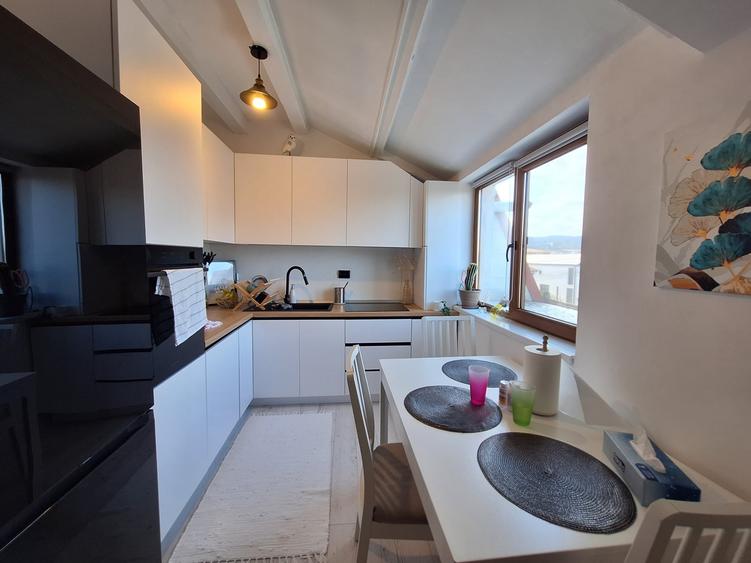 Apartament cu 2 camere semidecomandat, mobilat în Florești — fotografia 3
