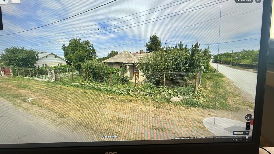 Teren intravilan la strada principală  - 2