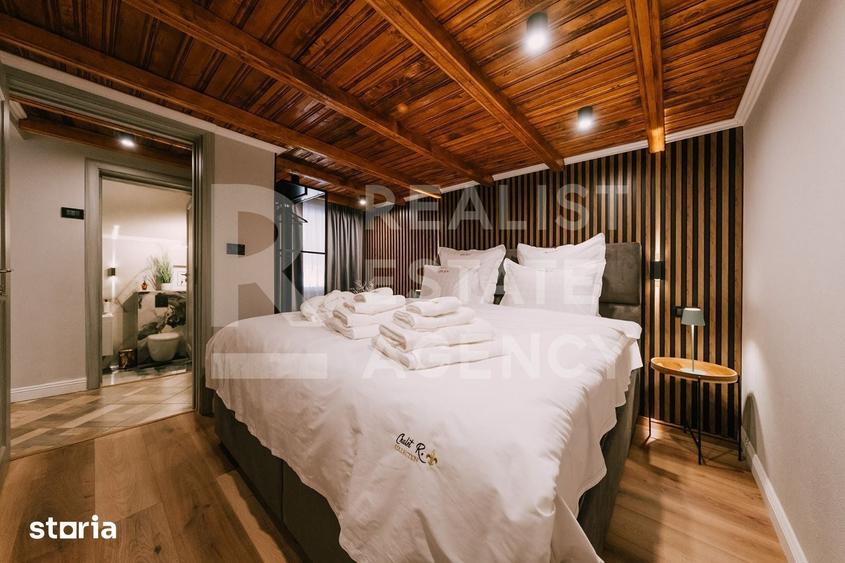 Casă cu 6 camere cu Teren 7469 Mp în Podenii Noi