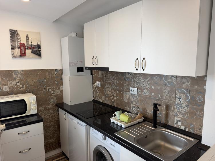 garsoniera bloc renovat Bd V. Milea  Central et 9 lift - 4