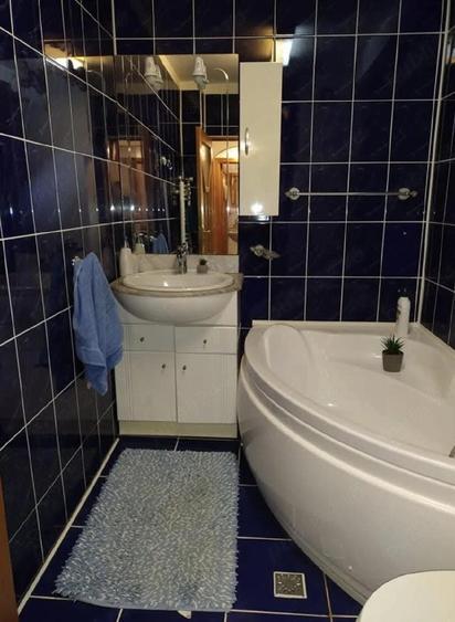 Vand apartament cu 3 camere Resita, zona Lunca - 7