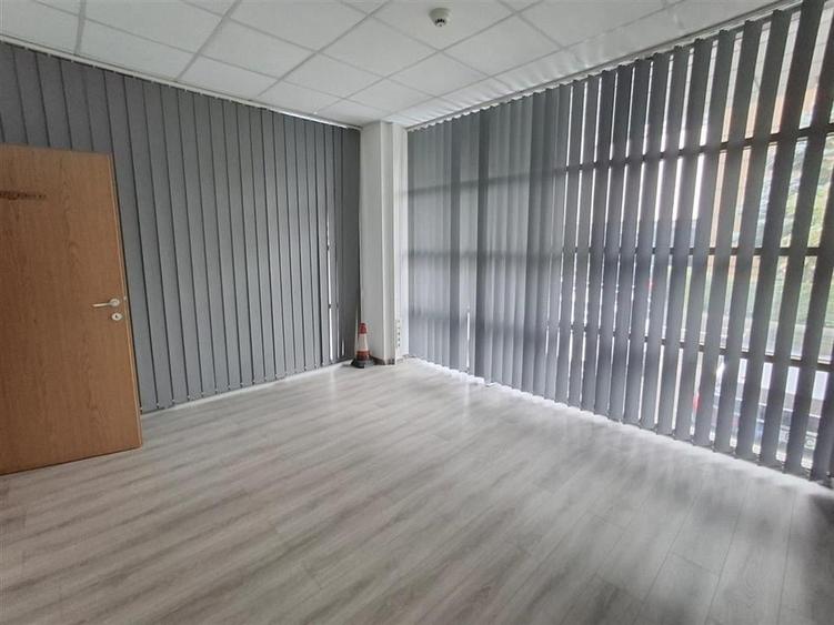 Spatiu comercial 200mp zona Centrala - 9