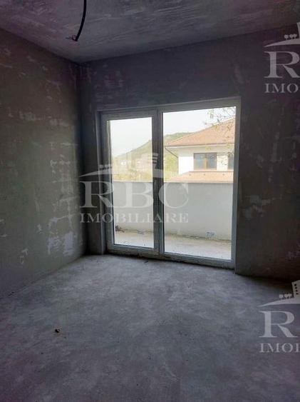 Case noi cu teren in Chinteni - 14