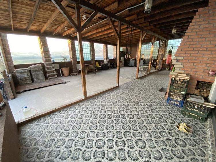 Casa parter 85mp utili terasa beci 339mp teren in Valu lui Traian - 2