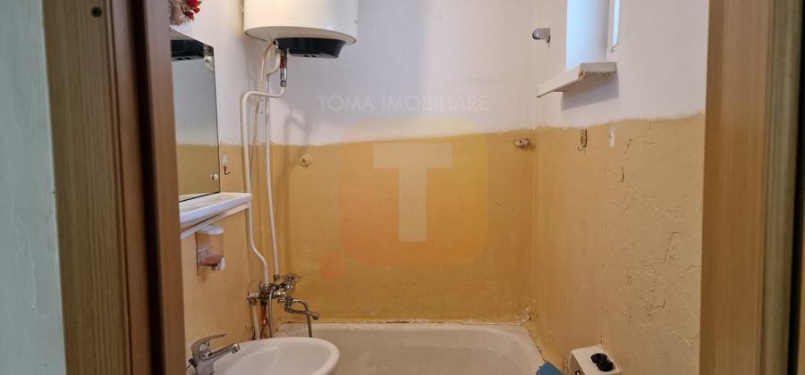 Apartament 3 camere de vânzare, etaj 2 din 4, Aleea Tiparului - 18