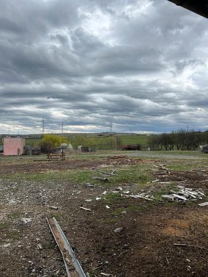 Inchiriez teren intravilan, cu acces din E60 - 5