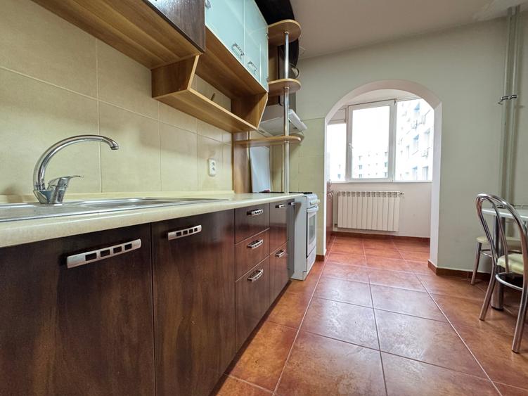 De vanzare - Apartament 3 cam - 68 mp - 700 metri Vulcan Center - 18