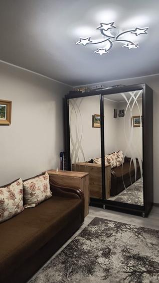 Garsoniera, decomandata, zona Galata - 1