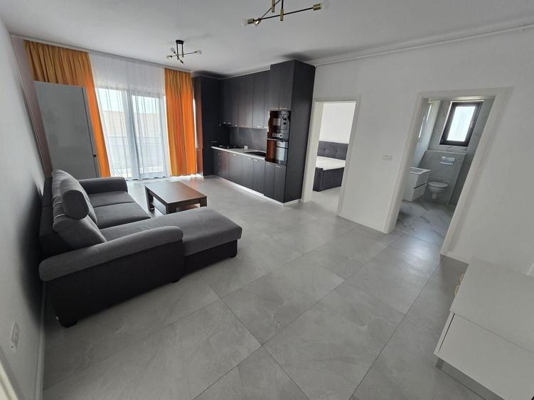 Apartament cu 3 camere semidecomandat, mobilat în Moșnița Nouă