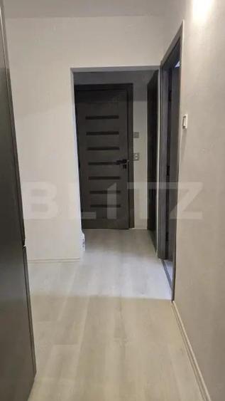 Apartament de vanzare, cu 4 camere, 78 mp, zona Micro17 - 7