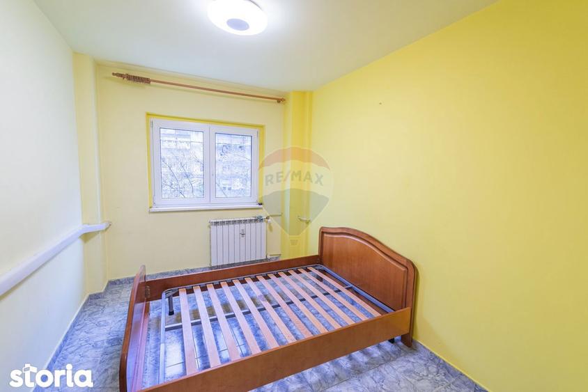 Apartament cu 3 camere decomandat, mobilat în Tei