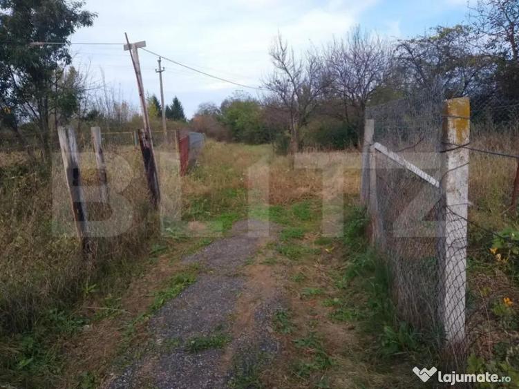 Teren intravilan de vanzare, 1400 mp, zona Bercu Rosu - 8