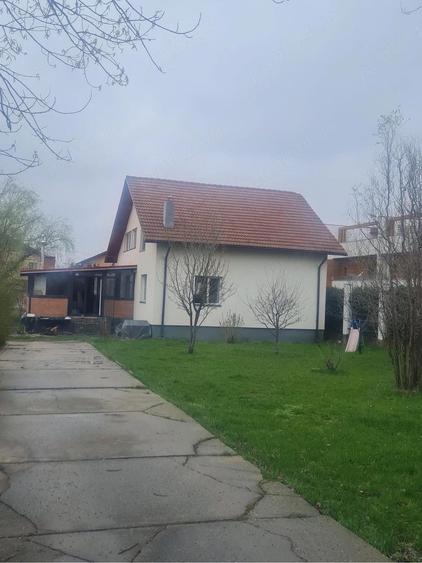 Vand casa din lemn cu teren generos Pasajul domnesti - 7