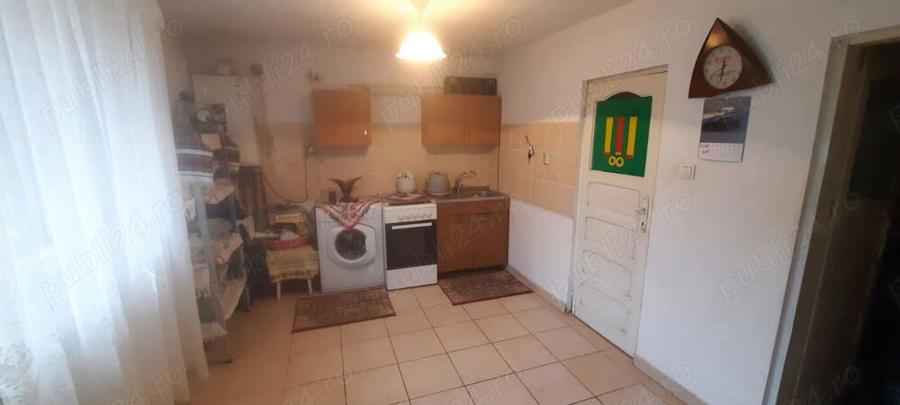 Casa 81 mp,plan parter,teren 300 mp,Toma Cozma,zona Piata Pacurari - 1