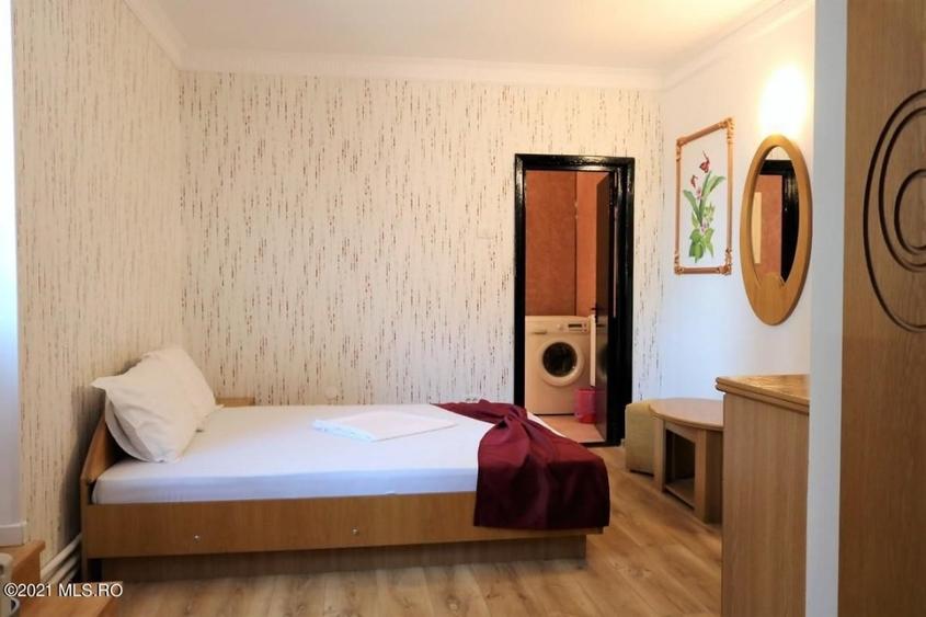 Mamaia Nord - Langa Mare, pensiune la cheie, 11 camere, 9 bai! - 53