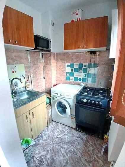 Apartament 2 camere Tecuci etaj 1, zona centrala - 7