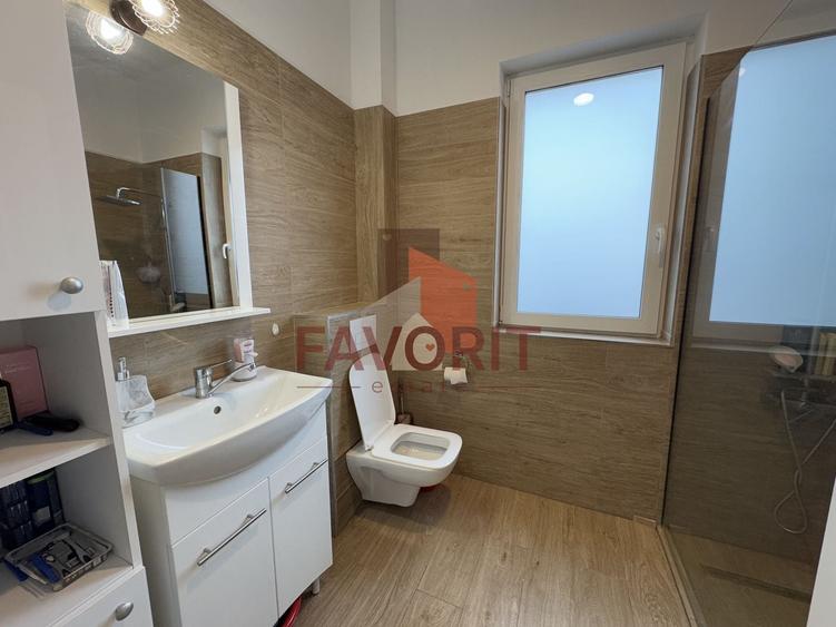 Etaj intermediar. Mobilat si utilat. Loc de parcare - 8