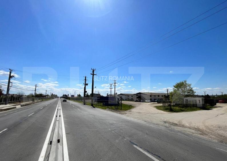 OPORTUNITATE! Teren intravilan 4,5 ha, cu 8 hale de+16.000mp OPORTUNITATE! Teren intravilan 4,5 ha, cu 8 hale de+16.000mp