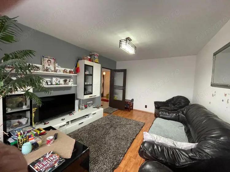 Apartament de vanzare cu 3 camere, 69 mp, zona Salajanca - 2