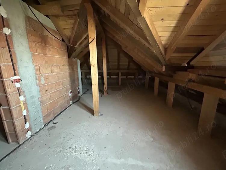 Vand vila noua Livada-Sanleani,st.840 mp,sc.130 mp,situat pe 2 strazi - 15