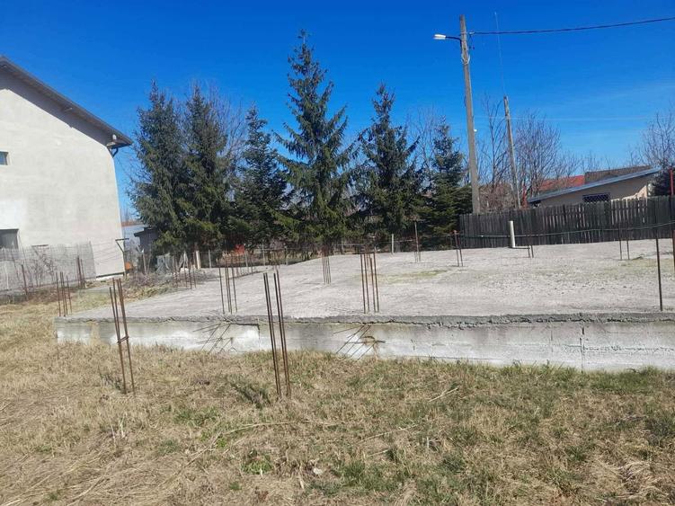 Teren intravilan 539 m2 Priseaca Jud Dambovita- Deschidere 30 m - 6