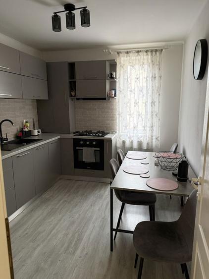 Inchiriez apartament 2 camere (loc de parcare inclus) - 10