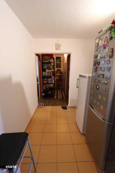 Apartament cu 2 camere de vanzare- zona Salaj- Calea Rahovei - 2