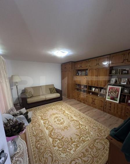 Casa de vanzare, zona deosebita , teren generos,Sali? - 9