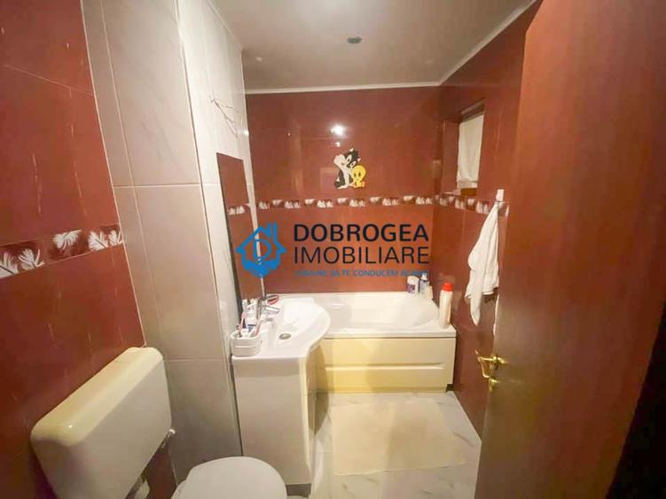 Strada Pacii- 3 camere, et 2 - 3