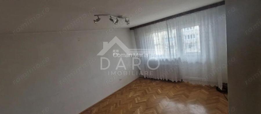 Vindem apartament cu 4 camere Vindem apartament cu 4 camere