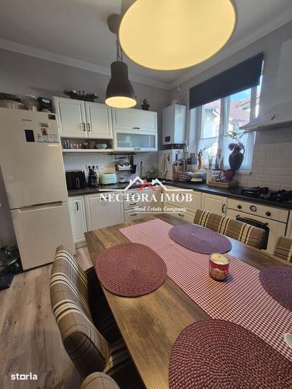 NECTORA IMOB-Apartament la casa 3 camere, Ultracentral, Etaj 1, 75 mp - 1